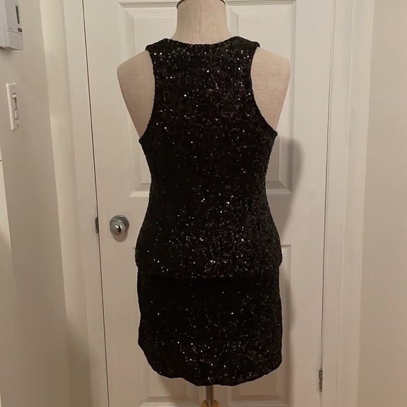Alice + Olivia
Sequin dress - Picture 6 of 15